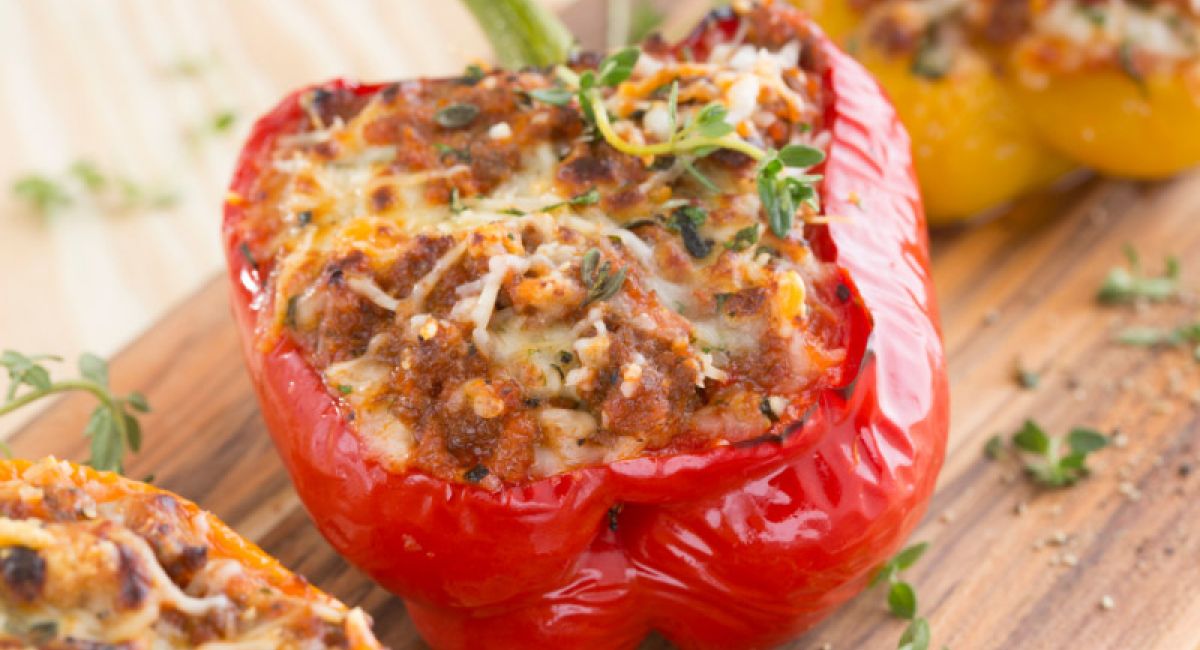 Stuffed bell peppers: a budget friendly meal idea